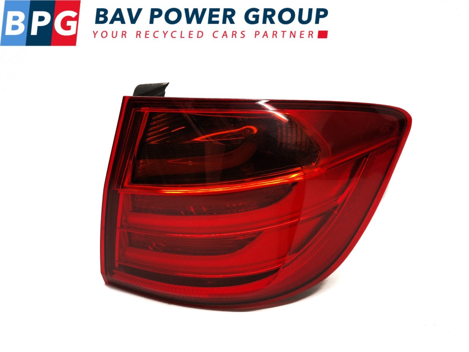 ACHTERLICHT RECHTS BUITEN BMW 3 serie Touring (F31), Gebruikt, BMW, Petuelring 130
80809  München, DE, Bayerische Motoren Werke AG