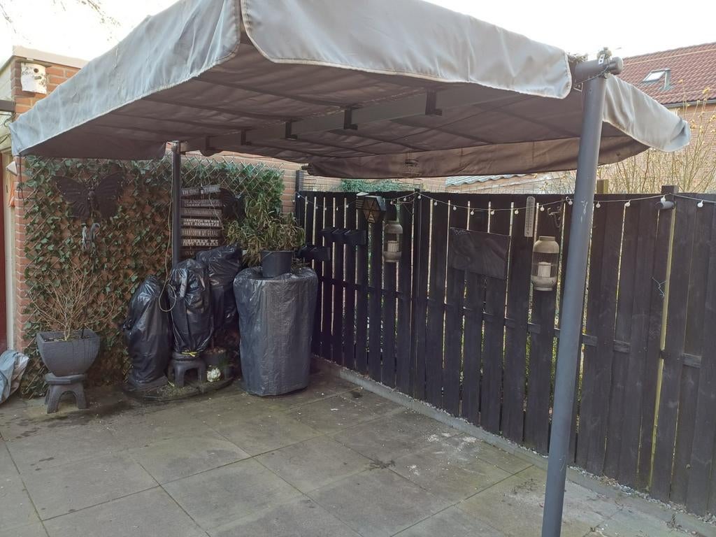Gebruikte veranda/overkapping met gebruikerssporen, Tuin en Terras, Overkappingen, Ophalen of Verzenden