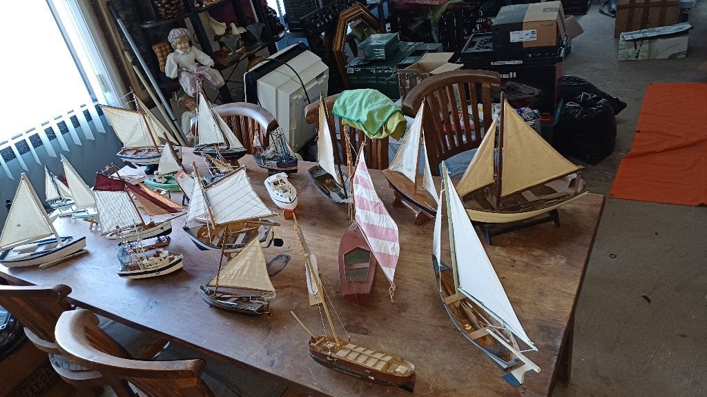 PARTIJ MODEL BOOTJES, Ophalen, Gebruikt, Motorboot of Zeilboot, Schaalmodel