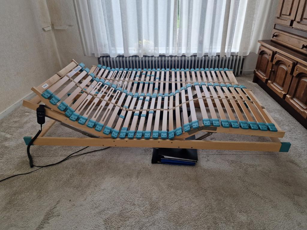 Twee Grünflex Dunlopillo lattenbodems 80x200 elektrisch, Ophalen, Eenpersoons, Zo goed als nieuw, 80 cm