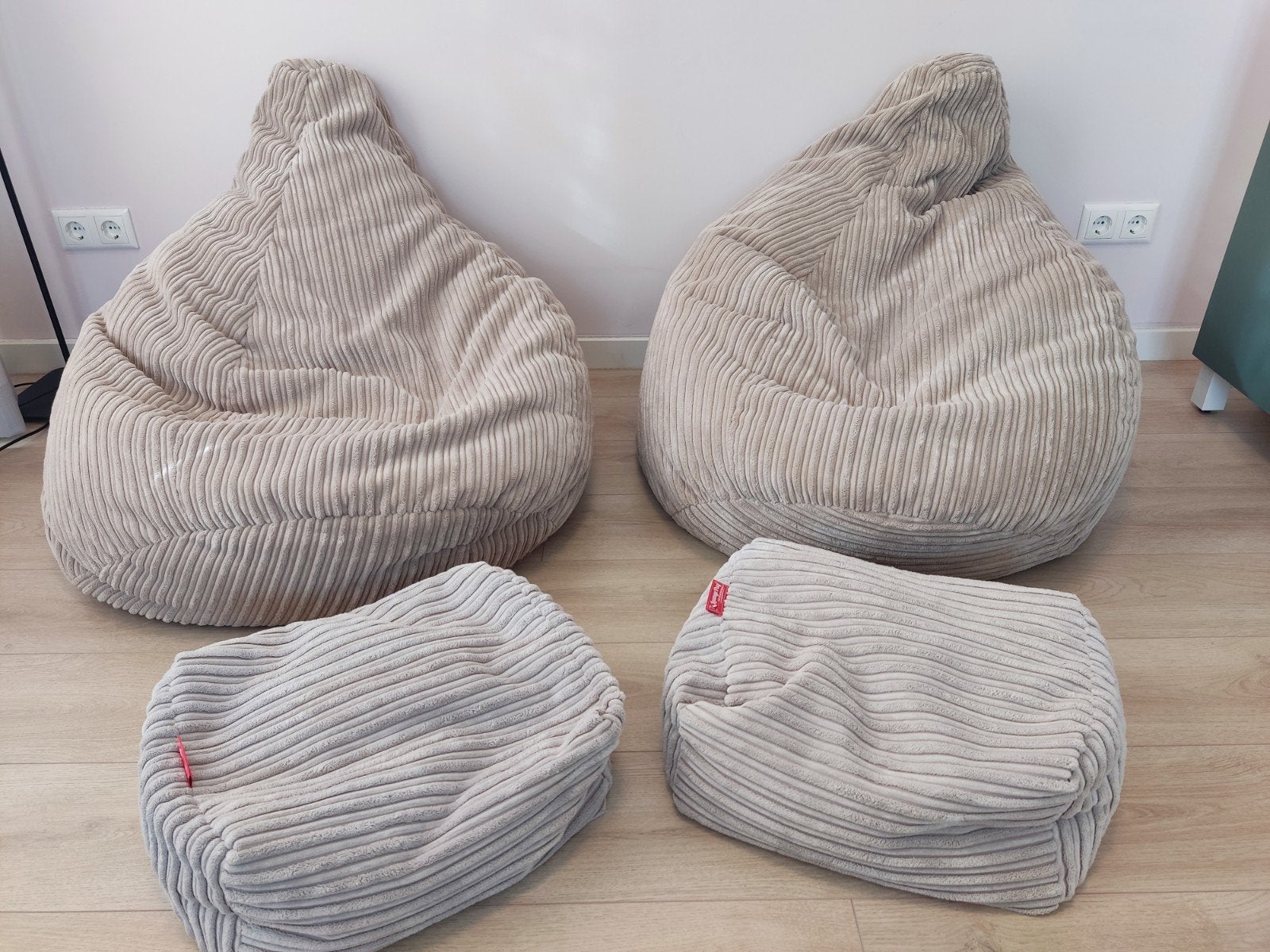 Big Bertha Zitzak en poef set - beige/grijs, Ophalen, Zo goed als nieuw, Grijs, Zitzak