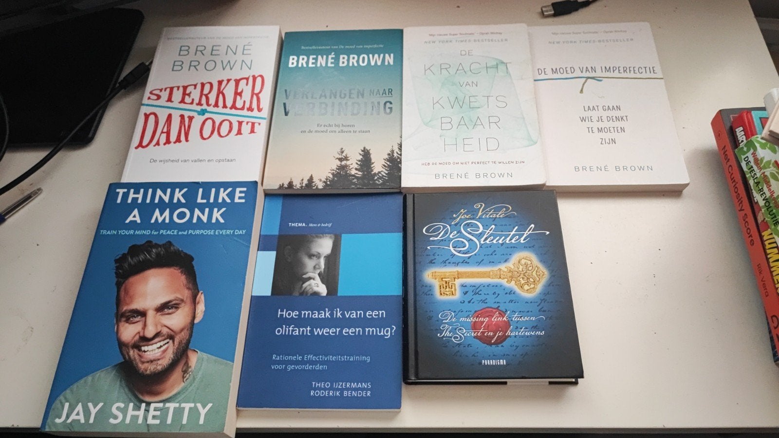 Boekenpakket: Brene Brown, Jay Shetty, Joe Vitale, Theo IJ, Ophalen of Verzenden, Gelezen, Diverse auteurs