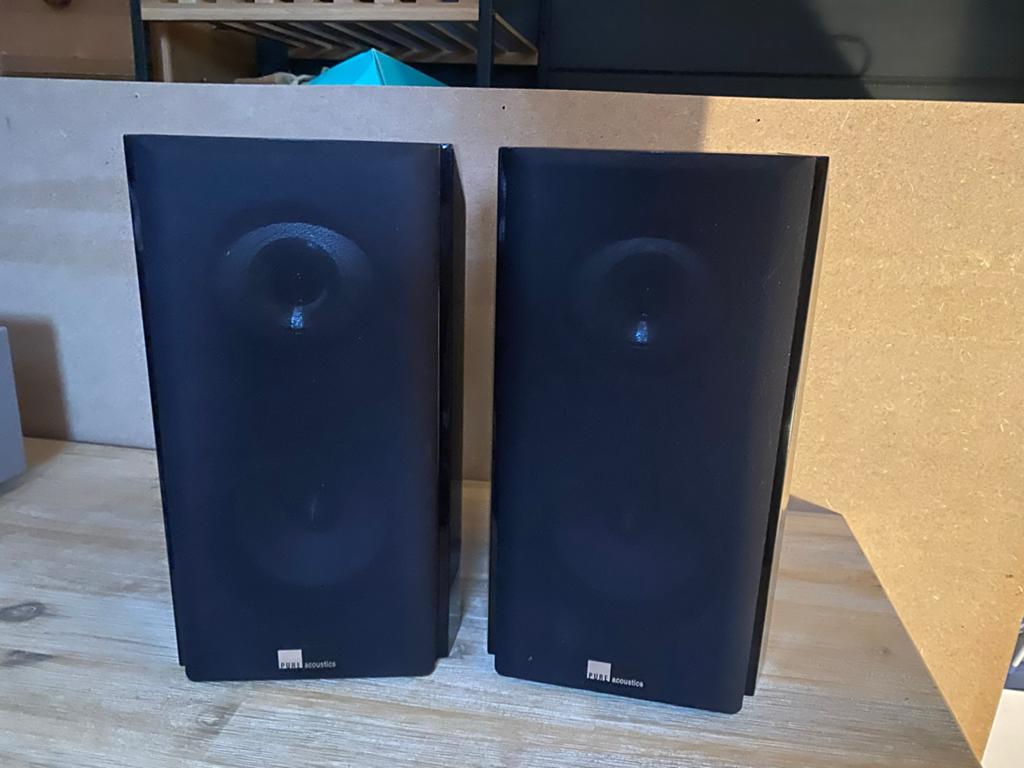 Pure Acoustics Dream 77S Achterluidsprekers (Set van 2), Ophalen, Zo goed als nieuw, Overige merken