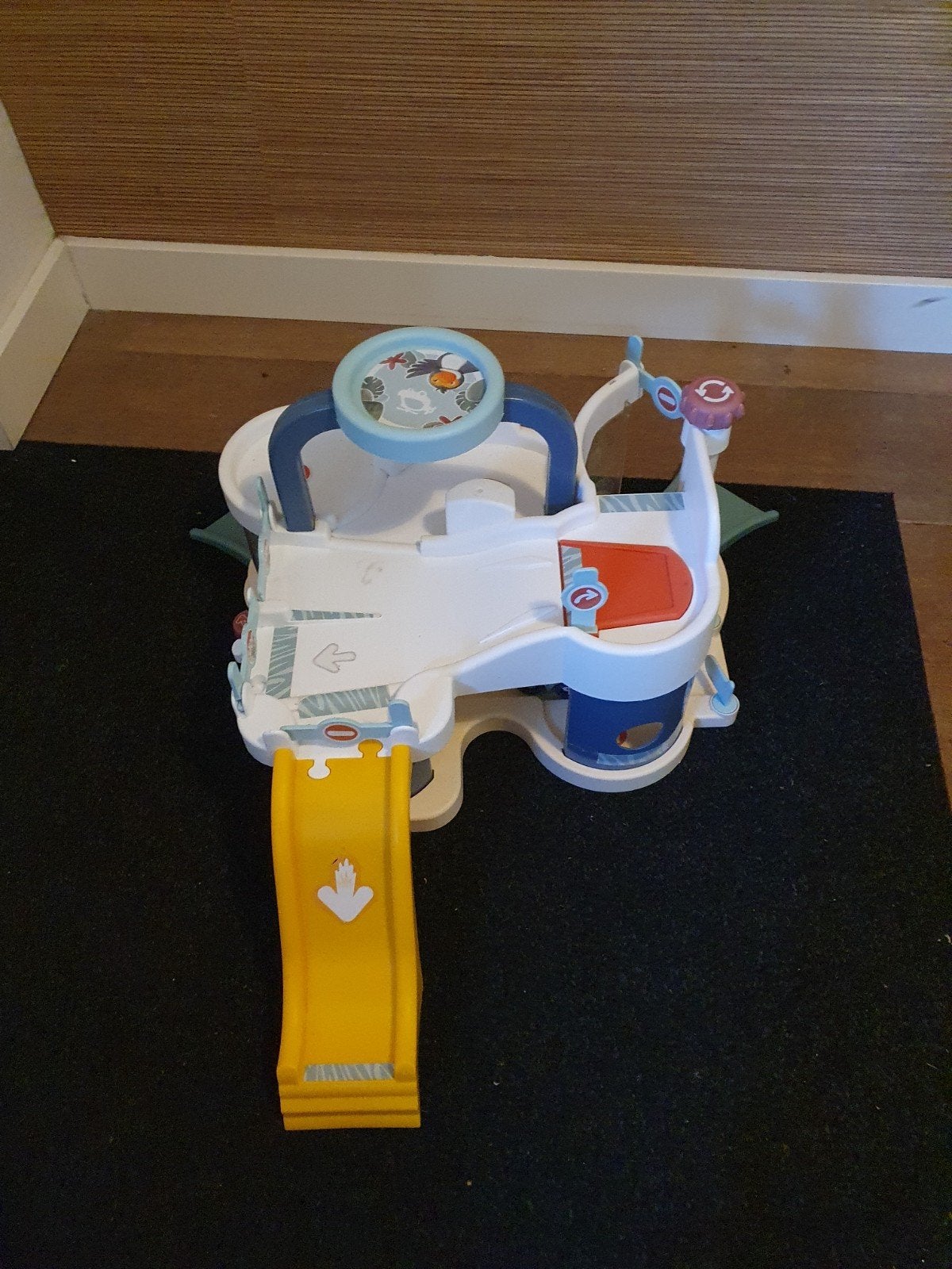 Smoby garage met glijbaan en auto, Ophalen, Gebruikt, Jongen