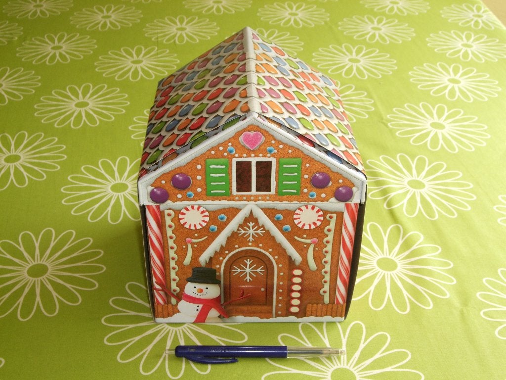 Gingerbread house puzzle - Peperkoekhuisje puzzel 550 st, Ophalen of Verzenden, 500 t/m 1500 stukjes, Zo goed als nieuw, Legpuzzel