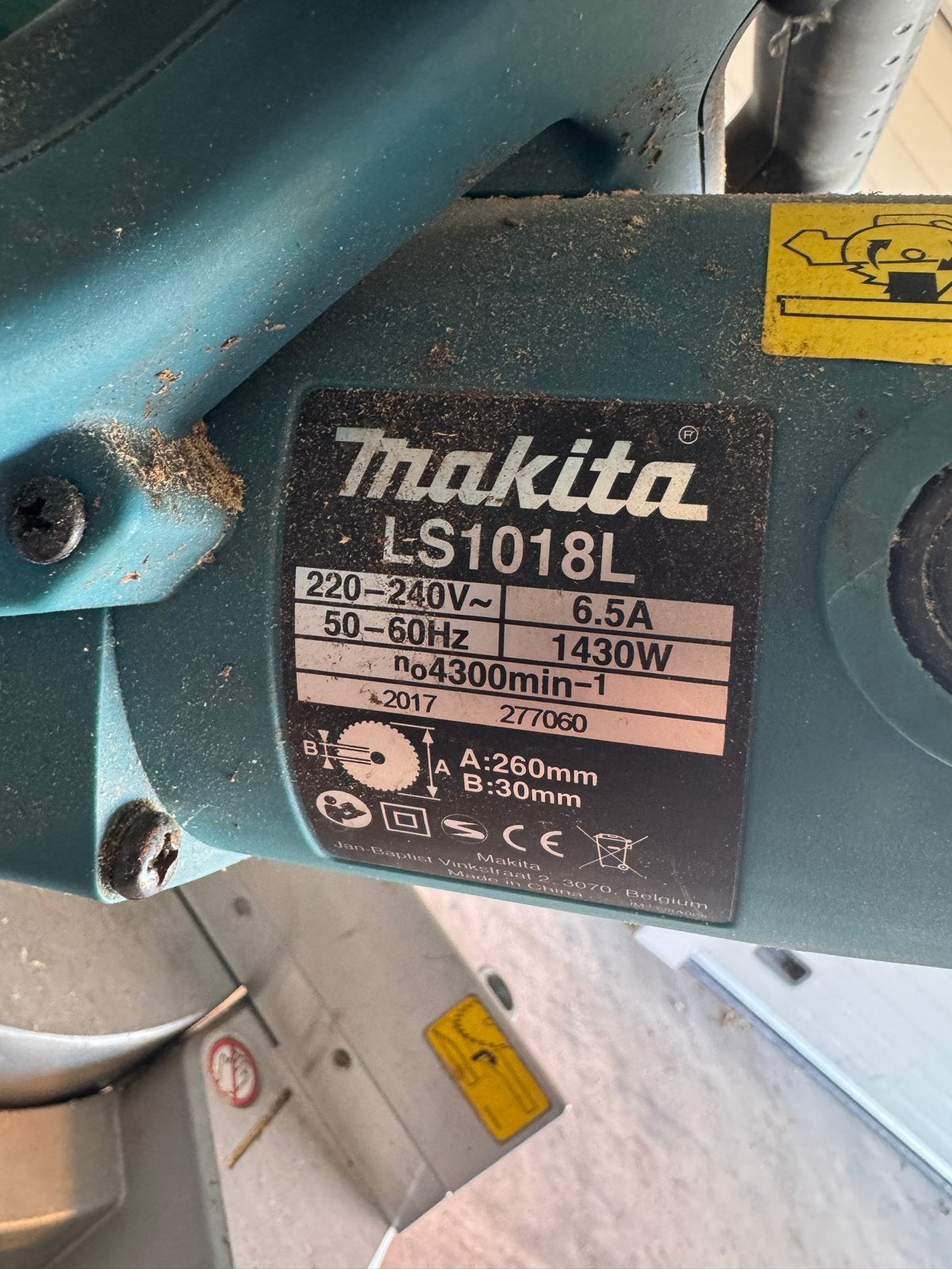 Makita LS1018L Afkortzaag met onderstel - Zo goed als nieuw, Doe-het-zelf en Verbouw, Ophalen, 70 mm of meer, Zo goed als nieuw