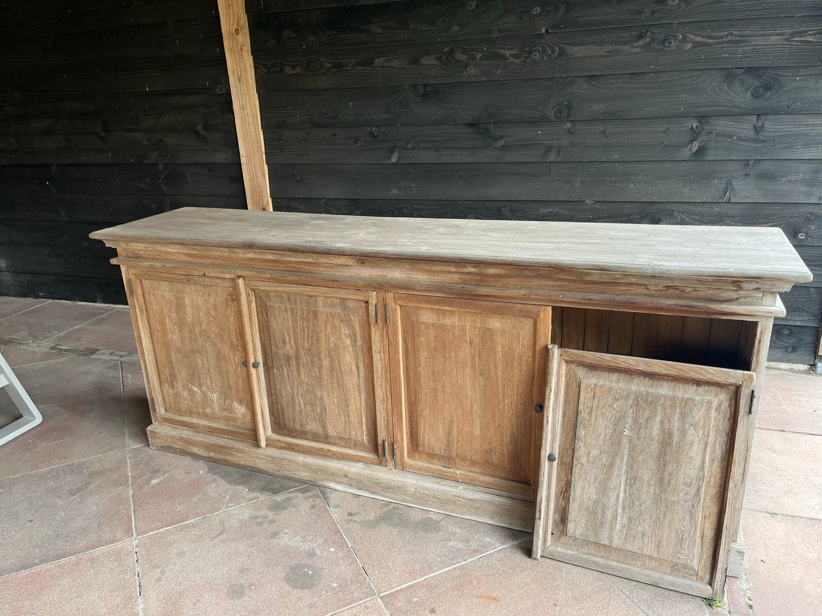 Oude houten kast voor buiten, schuur of garage, Ophalen, Gebruikt