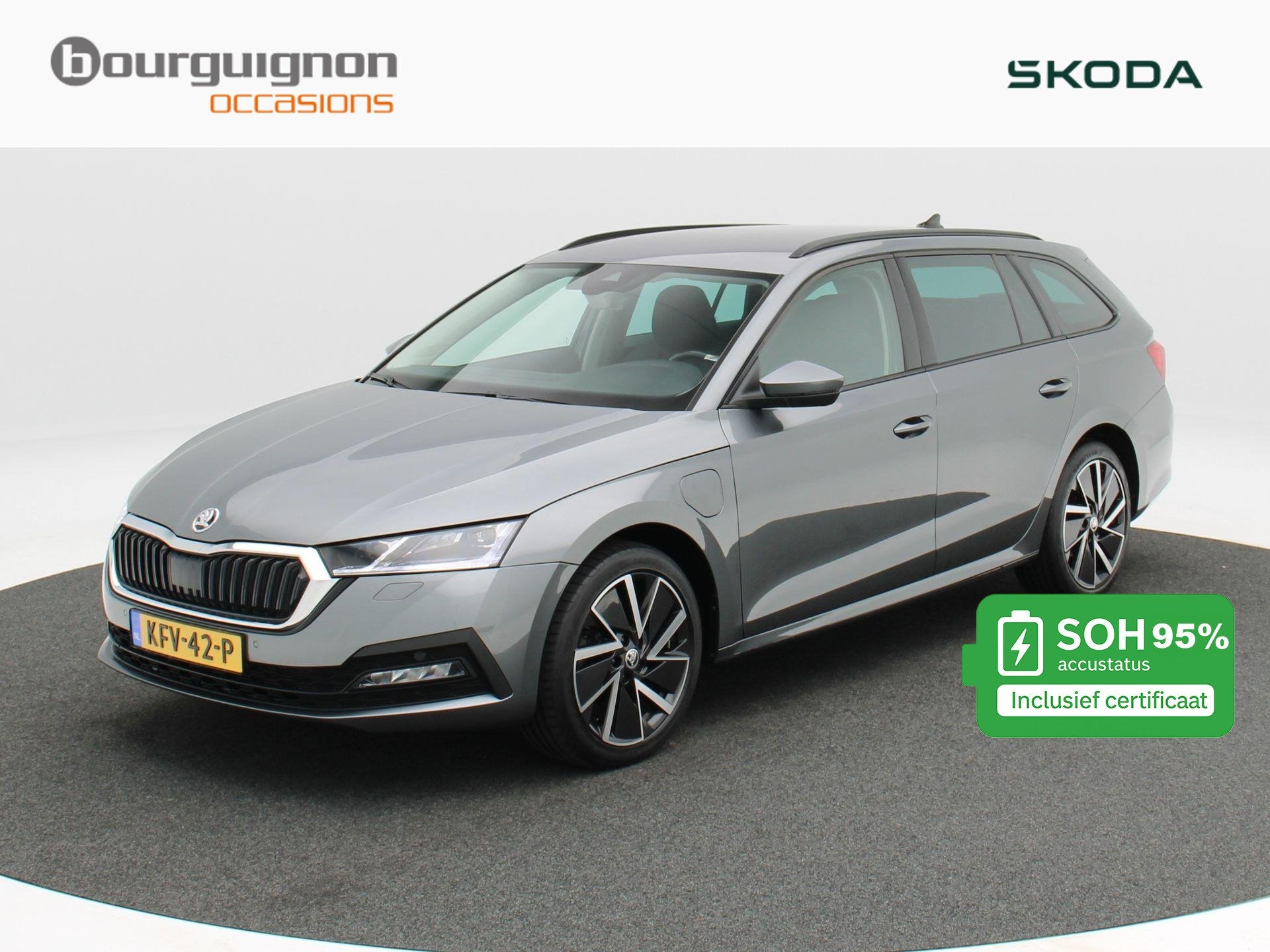 Skoda Octavia Combi 1.4 TSi iV PHEV 218 Pk Sportline Busines, Stof, Gebruikt, Euro 6, 4 cilinders