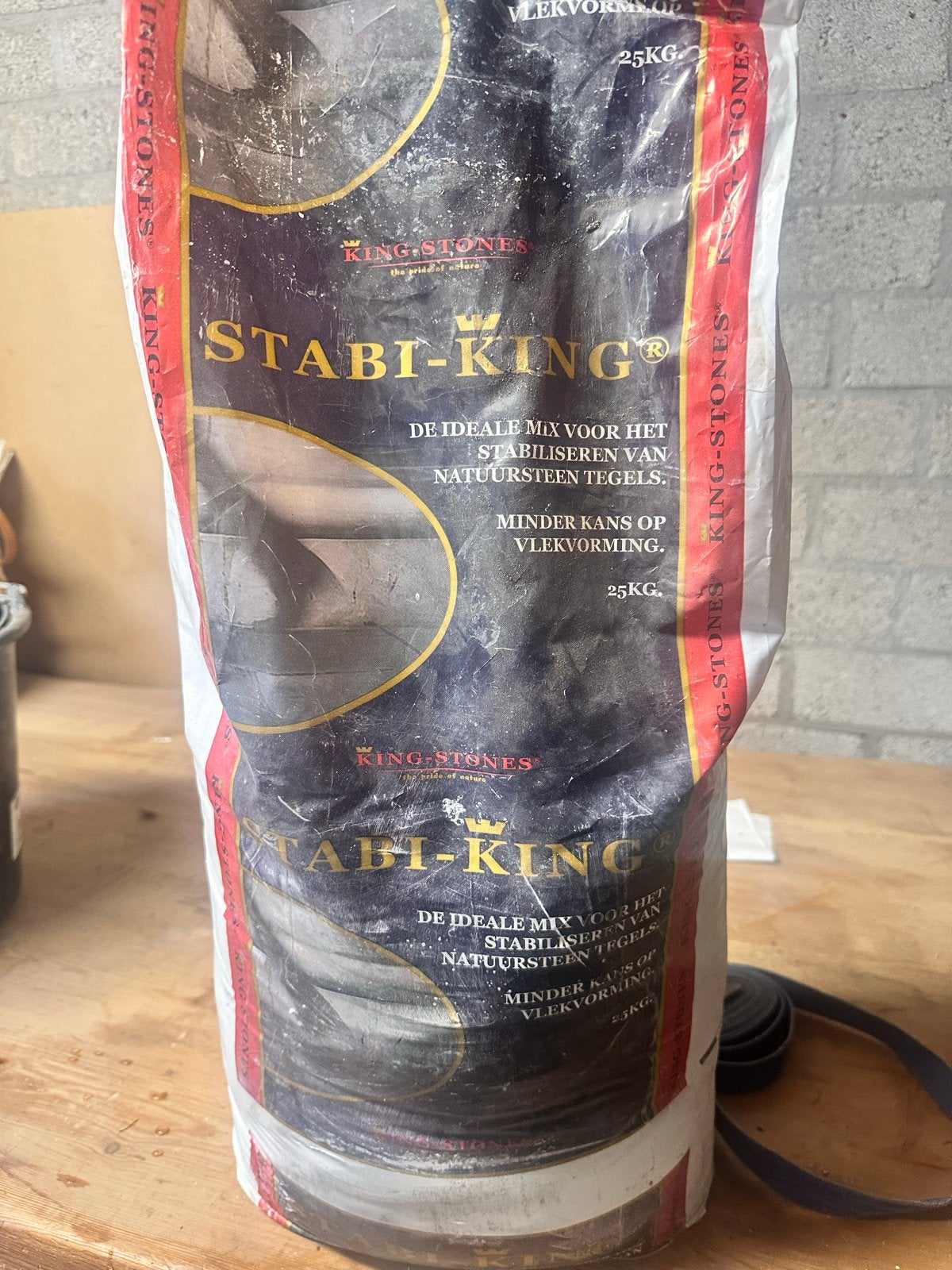 Stabi-King Stabilisatiemix voor Natuursteen Tegels 25kg, Doe-het-zelf en Verbouw, Ophalen, Overige typen, Nieuw, Minder dan 5 m²