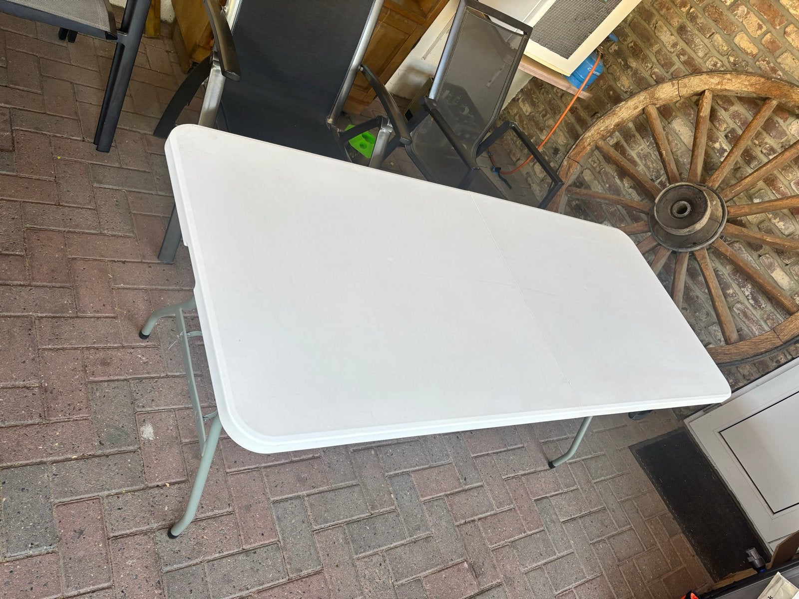Nieuwe opvouwbare camping tafel 183x76 cm, Ophalen, Kunststof, 50 tot 100 cm, Zo goed als nieuw