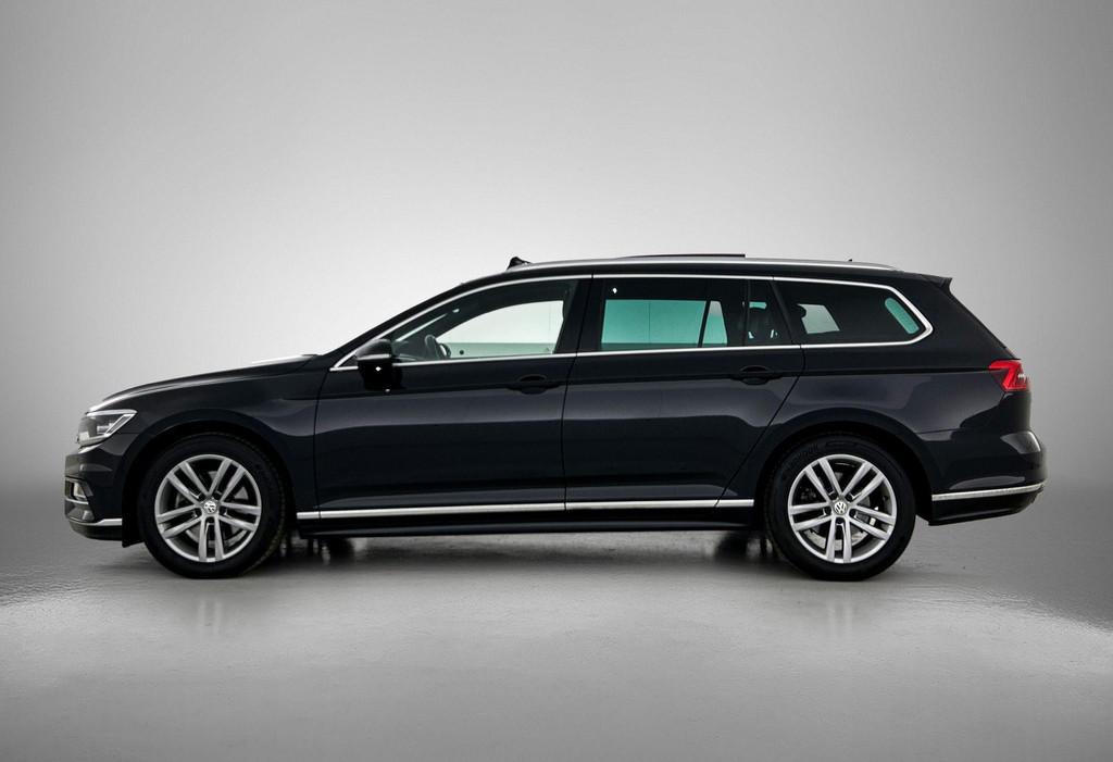 Volkswagen Passat Variant 1.5 TSI Highline Business R 150 PK, Auto's, Volkswagen, 12 maanden, 730 kg, 4 cilinders, Zwart