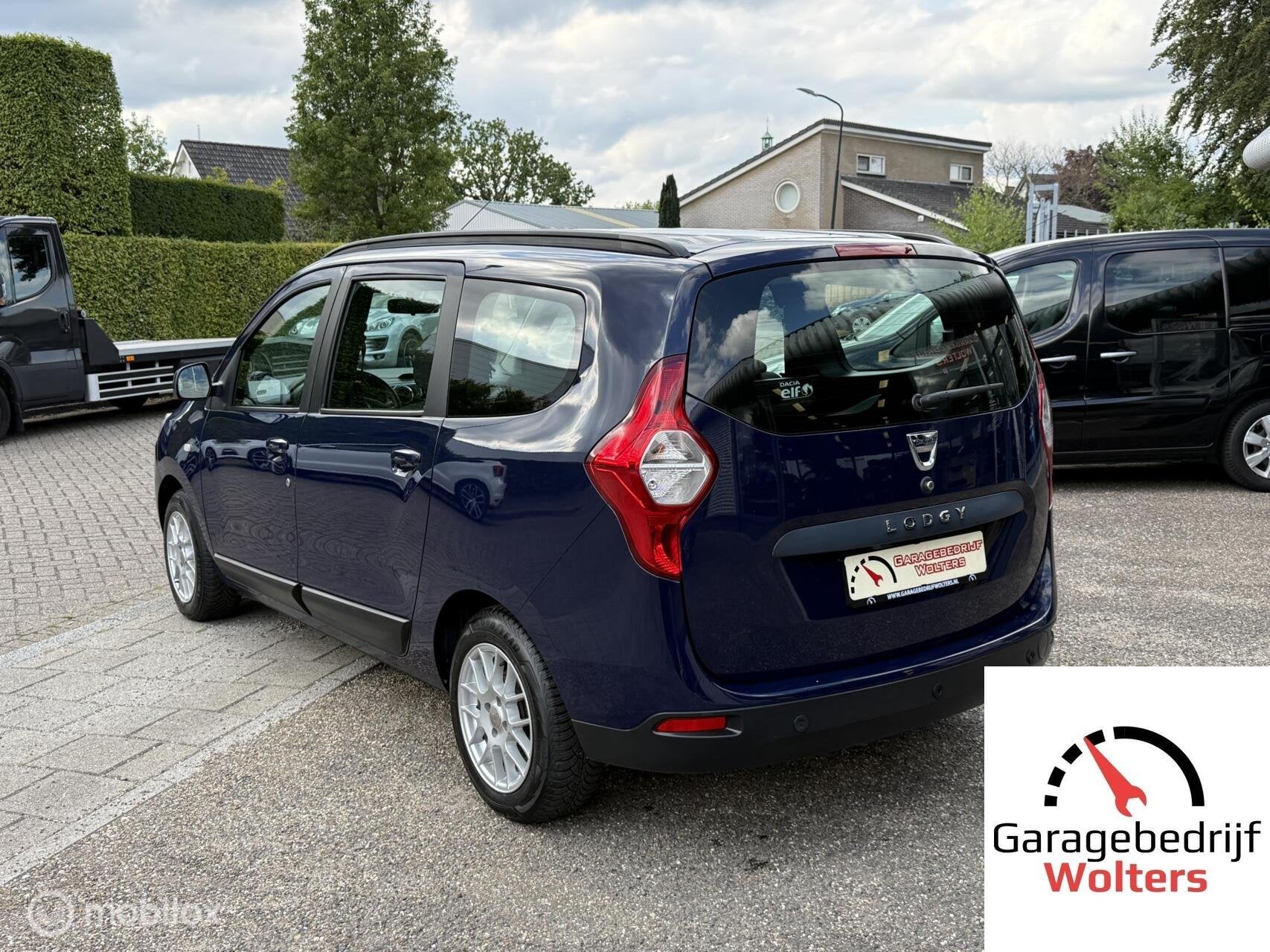 Dacia Lodgy 1.2 TCe Ambiance 5p. AIRCO PARKEERSENS. MISTLAMP, Auto's, Dacia, Voorwielaandrijving, Stof, Gebruikt, Zwart