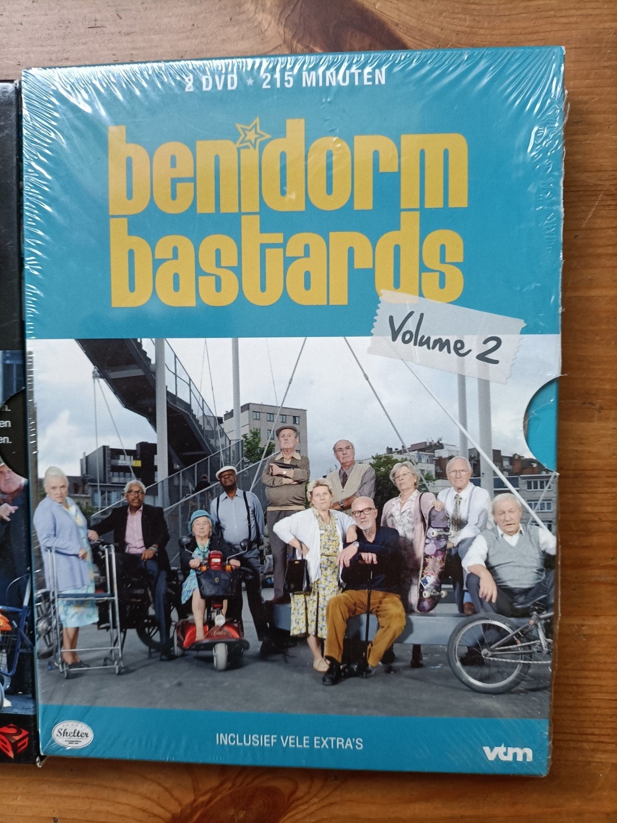 Benidorm Bastards België DVD - Volume 1 & 2, Inclusief doosje, Nederlands, Seizoen 1, Komedie