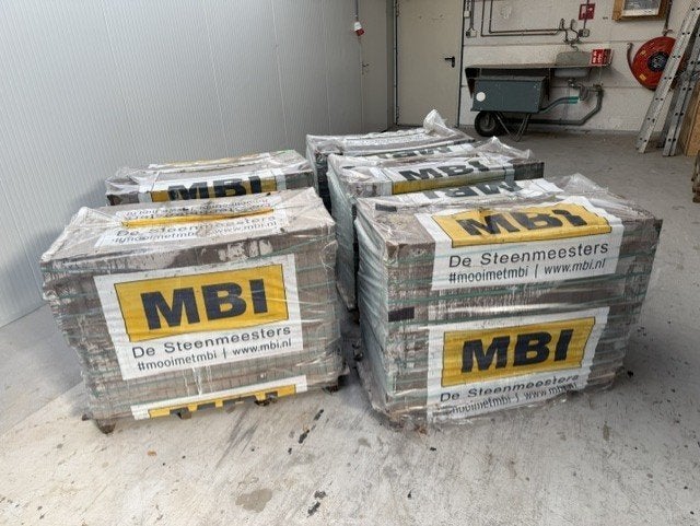 mbi stenen, Ophalen, Nieuw, Bakstenen