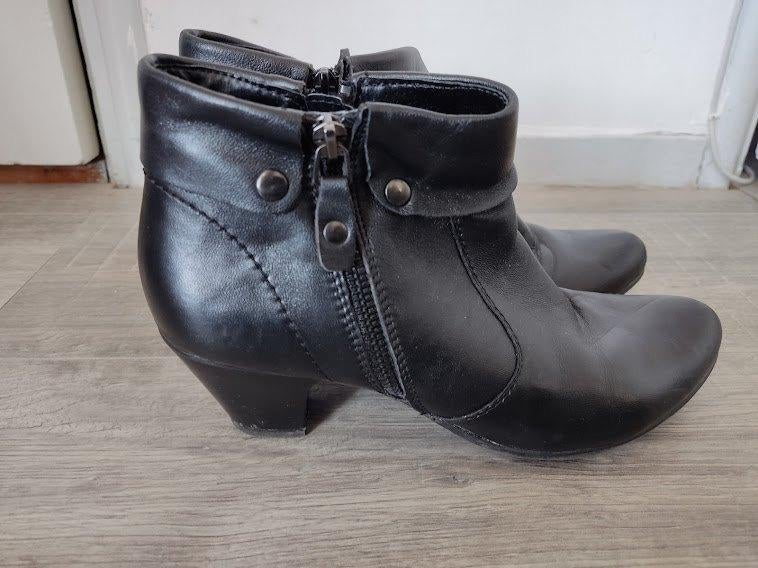 Janet D zwarte lederen dames enkellaarzen met hakje, Kleding | Dames, Schoenen, Zwart, Lage of Enkellaarzen, Ophalen of Verzenden