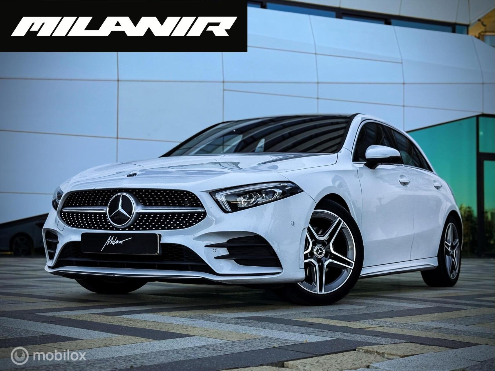 Mercedes A-klasse 200 AMG Line |Pano |Led |Stoelverwarming, Auto's, Voorwielaandrijving, Dealer onderhouden, Gebruikt, 4 cilinders