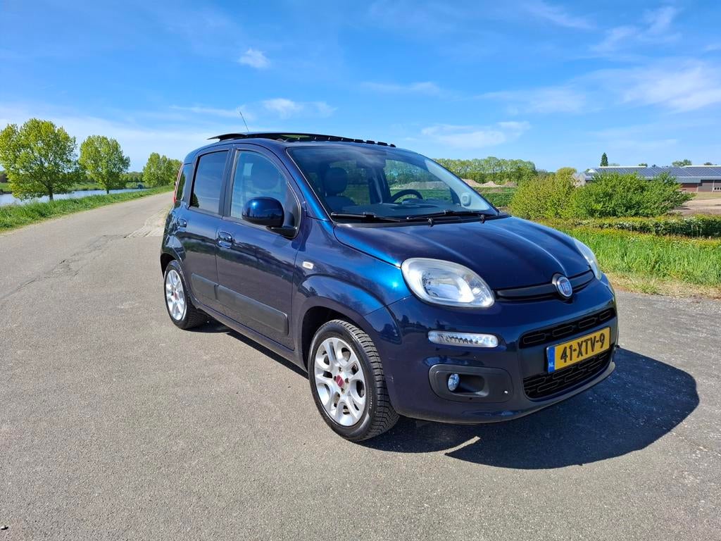 Fiat Panda Twinair 85 Lounge, Schuifdak en Nieuwe koppeling!, Voorwielaandrijving, Euro 5, 40 €/maand, Panda
