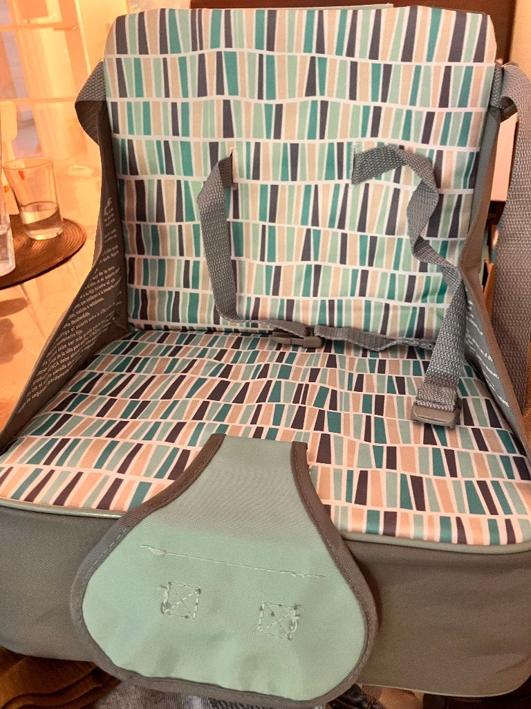 Nuby Travel Booster Seat (Easy Go) - Excellent condition, Ophalen, Zo goed als nieuw, Inklapstoel