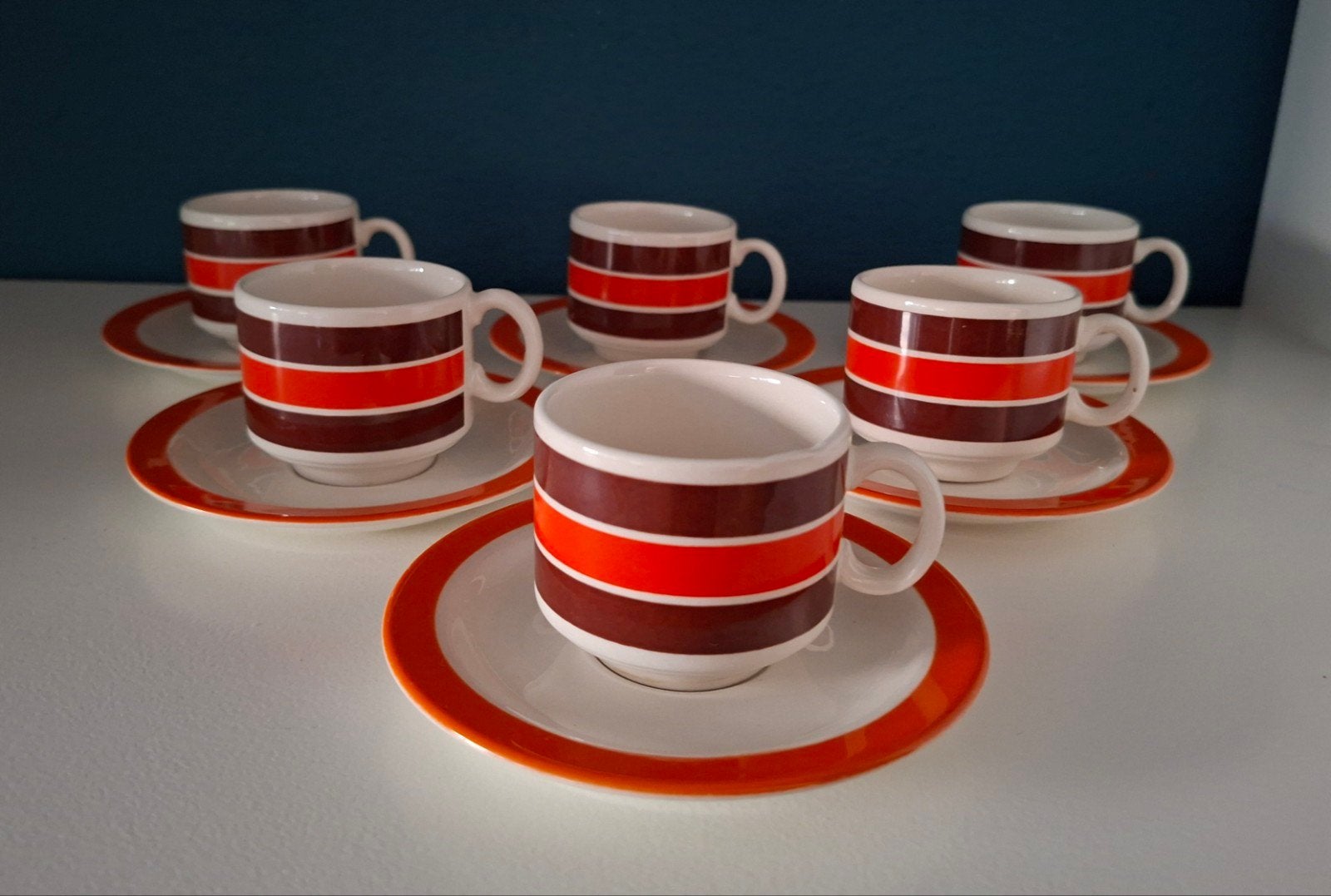 Zes vintage Pagnossin espresso kop en schotels, Huis en Inrichting, Keuken | Servies, Overige merken, Ophalen of Verzenden, Zo goed als nieuw