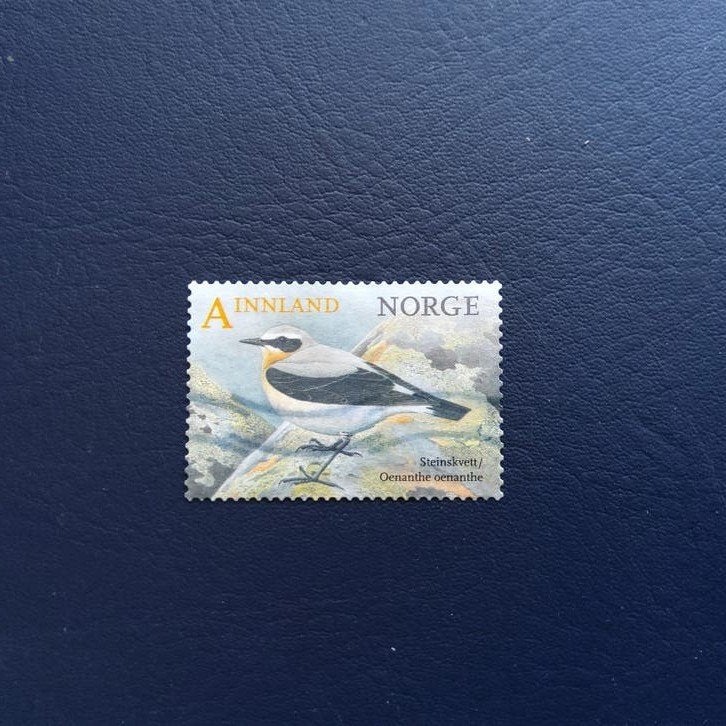 Noorse postzegel met vogelmotief - Steinskvett, Ophalen of Verzenden