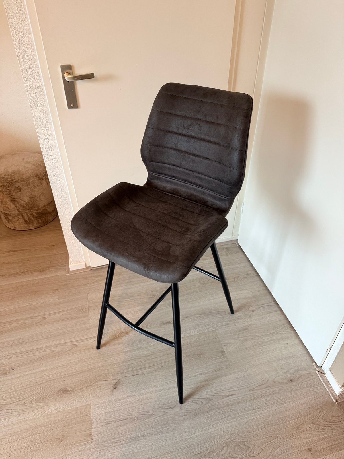 4x luxe barstoelen / barkrukken donkergrijs – goede staat, 4 krukken, Ophalen, Zo goed als nieuw, 60 tot 90 cm