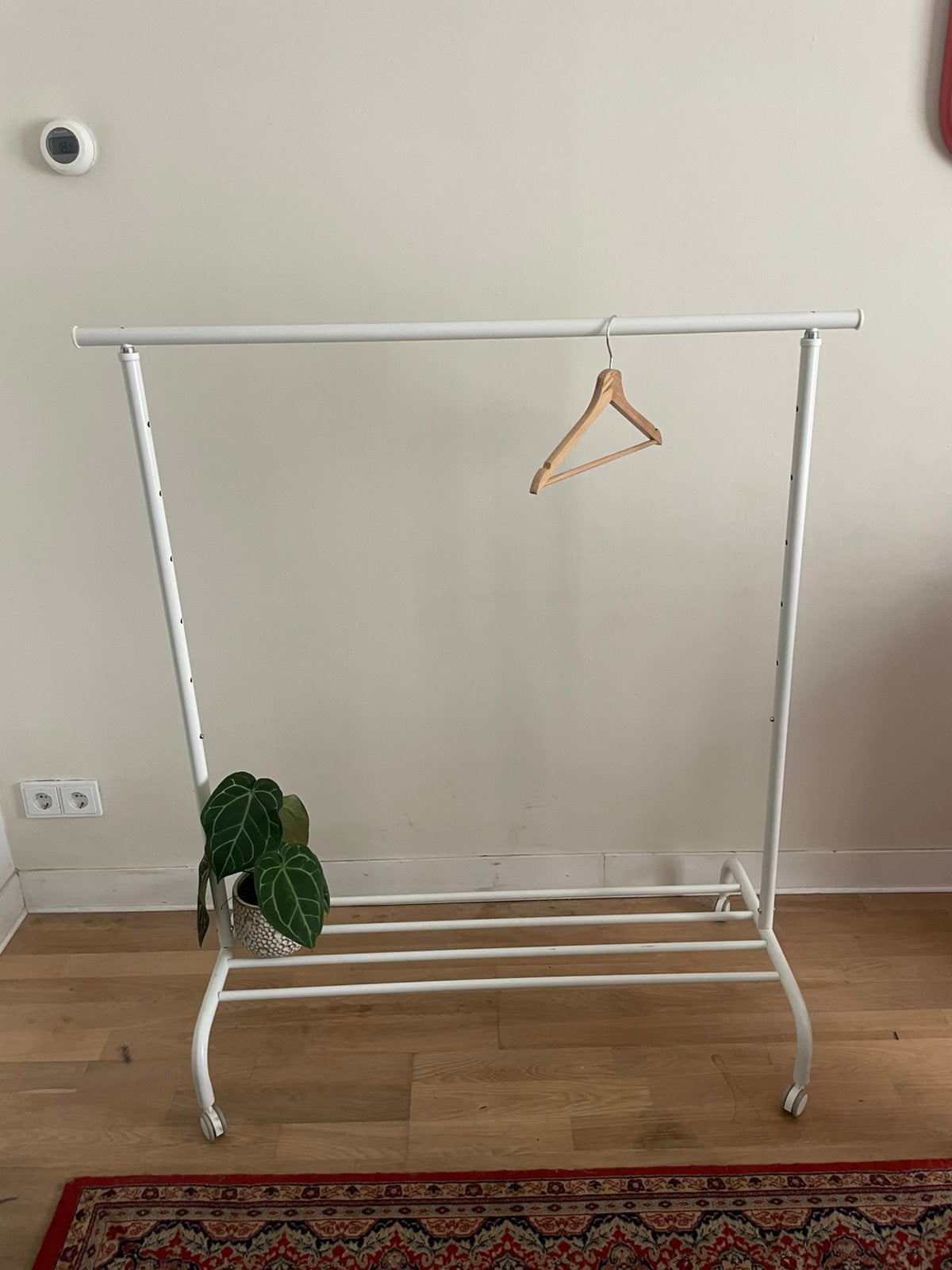 Ikea kleding rek, Ophalen, Zo goed als nieuw