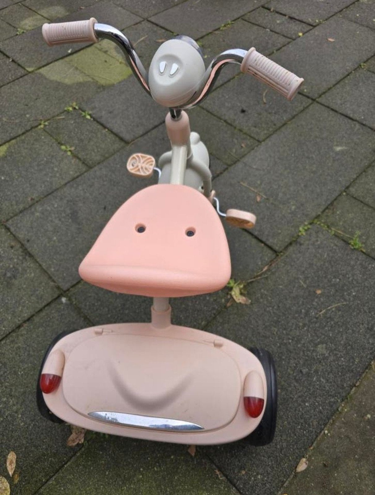 Roze driewieler voor kinderen, Fietsen en Brommers, Fietsen | Driewielers, Ophalen of Verzenden, Gebruikt, Terugtraprem
