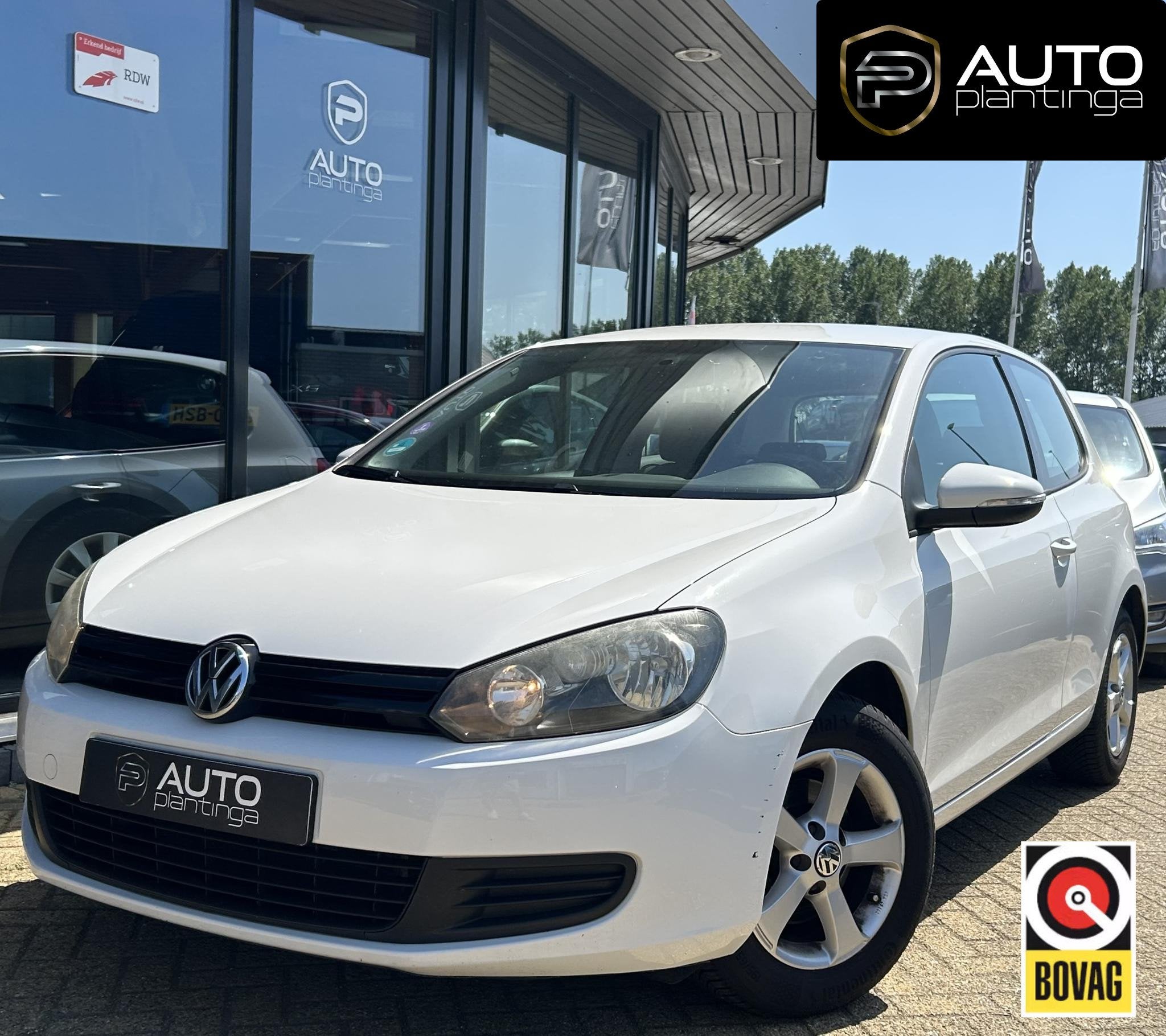 Volkswagen Golf 1.4 Trendline 80PK | Carplay | Nieuwe APK |, Voorwielaandrijving, Stof, Gebruikt, Zwart