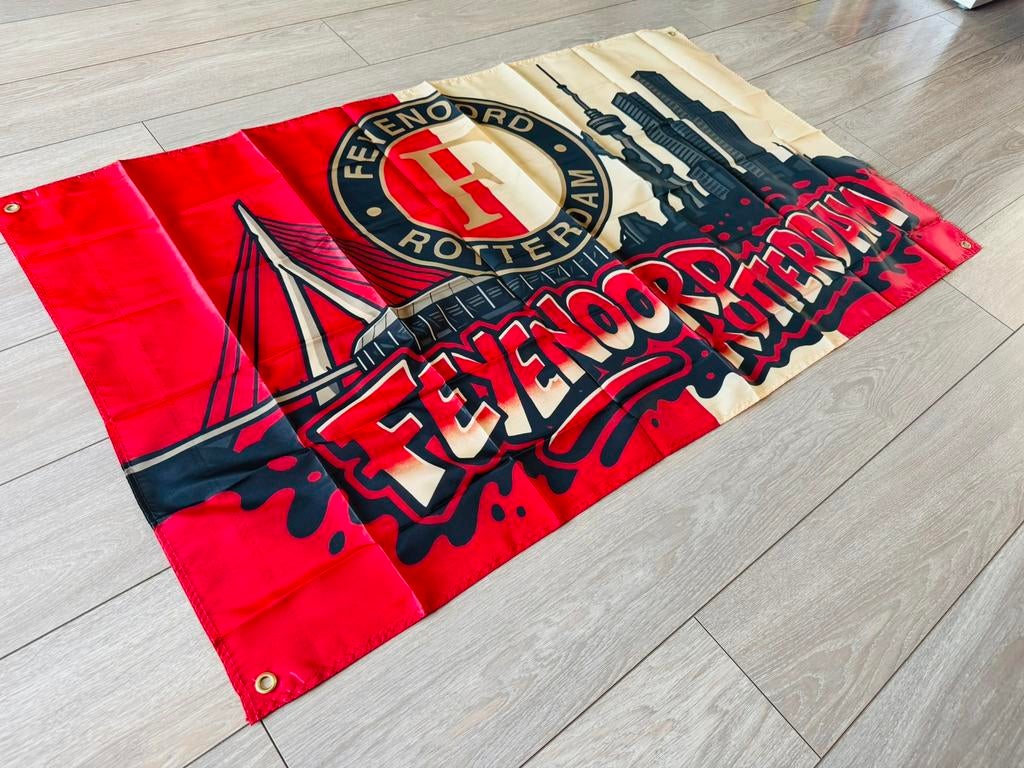Grote Gave NIEUWE Rood Witte Feyenoord Vlag, Ophalen of Verzenden, Nieuw, Feyenoord