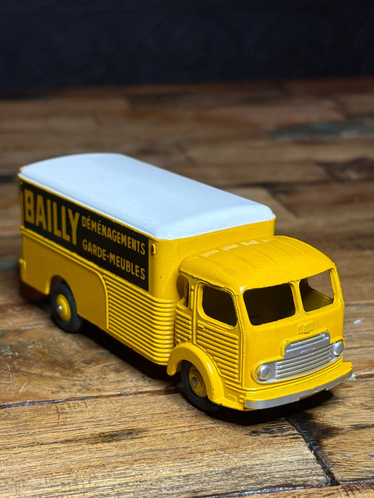 Dinky Toys France 33AN Simca Cargo BAILLY – origineel, Ophalen of Verzenden, Zo goed als nieuw, Bus of Vrachtwagen, Dinky Toys