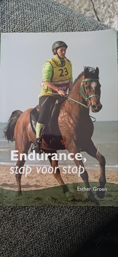 Endurance, stap voor stap - Esther Groen, Ophalen of Verzenden, Zo goed als nieuw, Esther Groen, Overige sporten