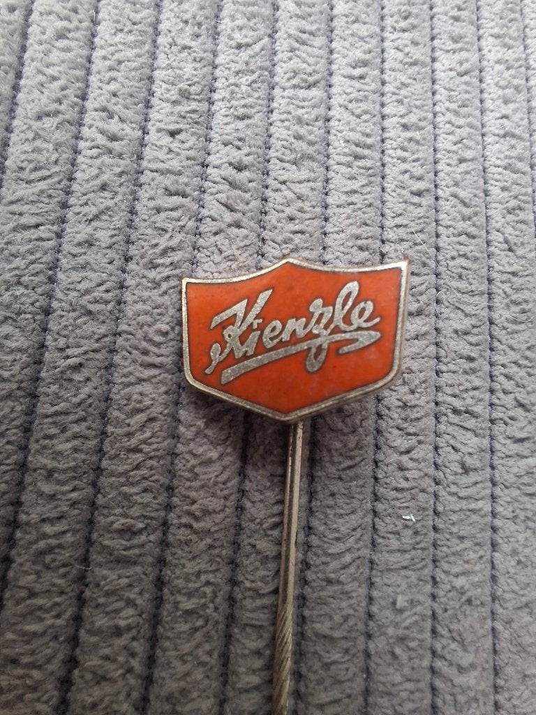 Emaille speld Kienzle horloges en klokken, Ophalen of Verzenden, Overige onderwerpen