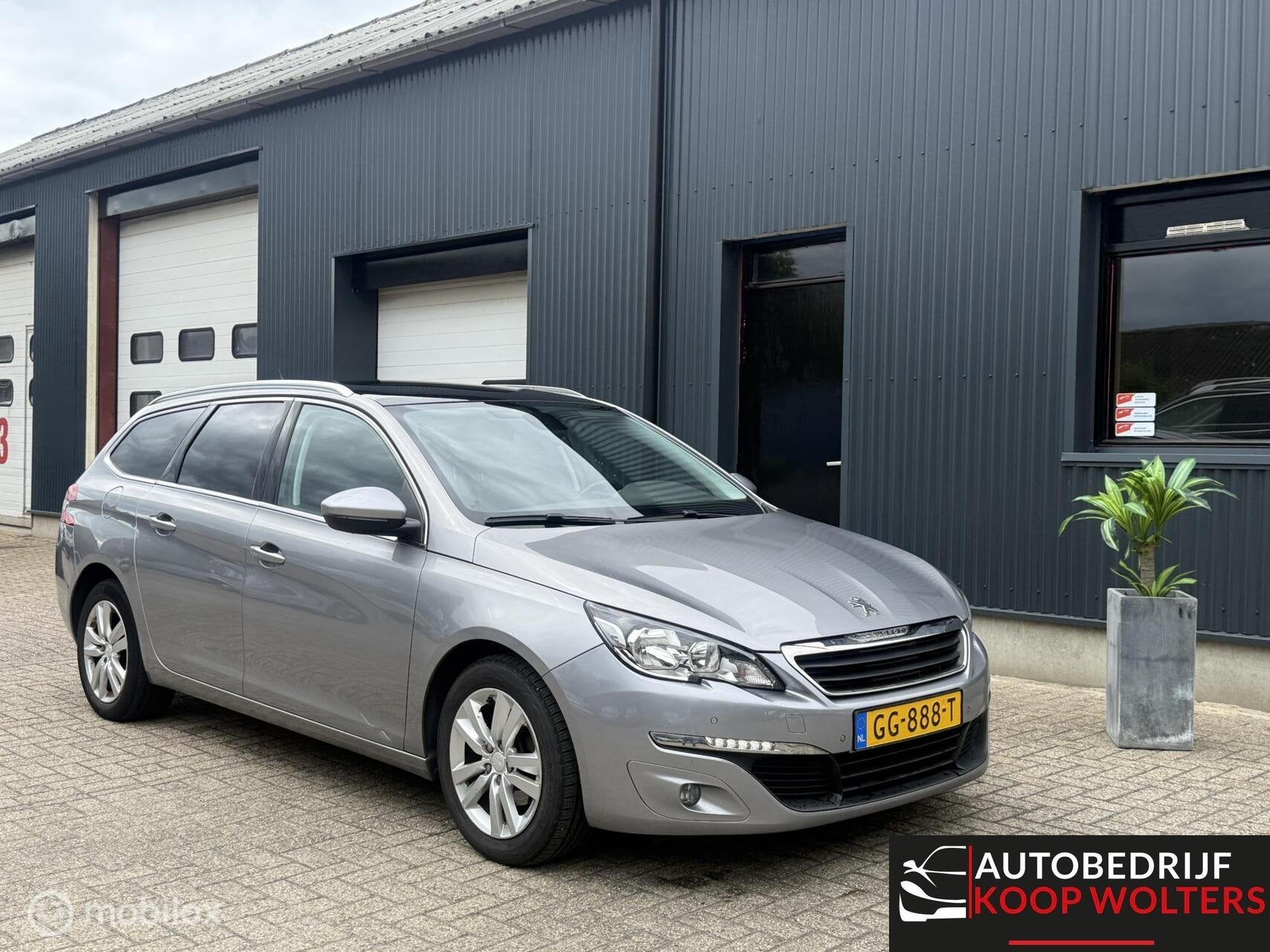 Peugeot 308 SW 1.6 BlueHDI Panorama, Auto's, Voorwielaandrijving, 4 cilinders, Origineel Nederlands, 140 €/maand