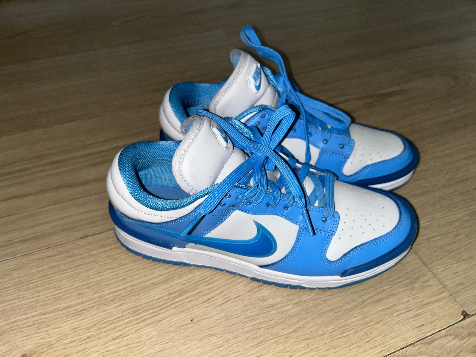 Nike Dunk Low Twist Sneakers - University Blauw/Wit, Blauw, Ophalen of Verzenden, Sneakers of Gympen, Zo goed als nieuw