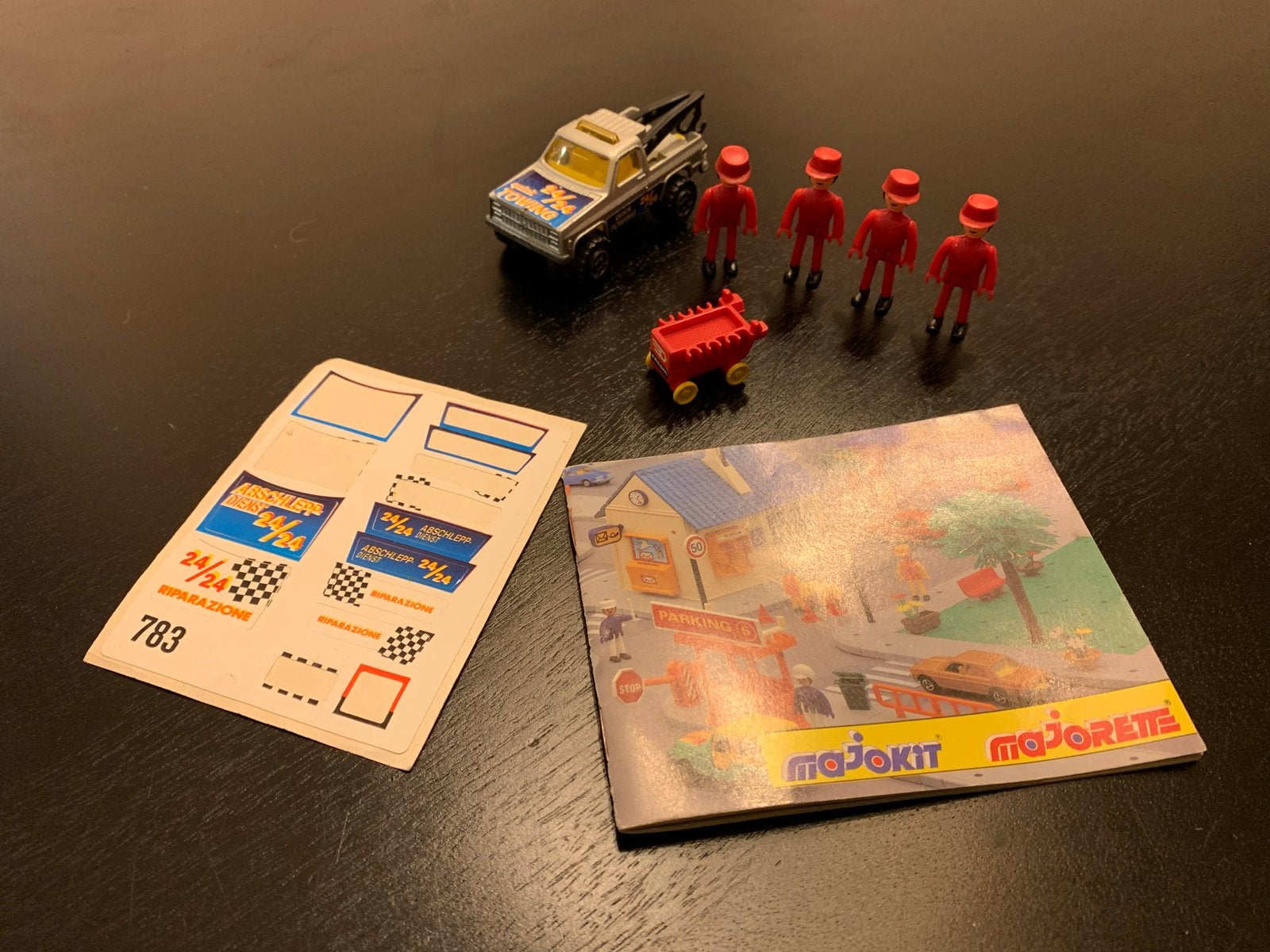 Majokit 783 Takelwagen met monteurs en accessoires, Ophalen of Verzenden, Gebruikt, Auto
