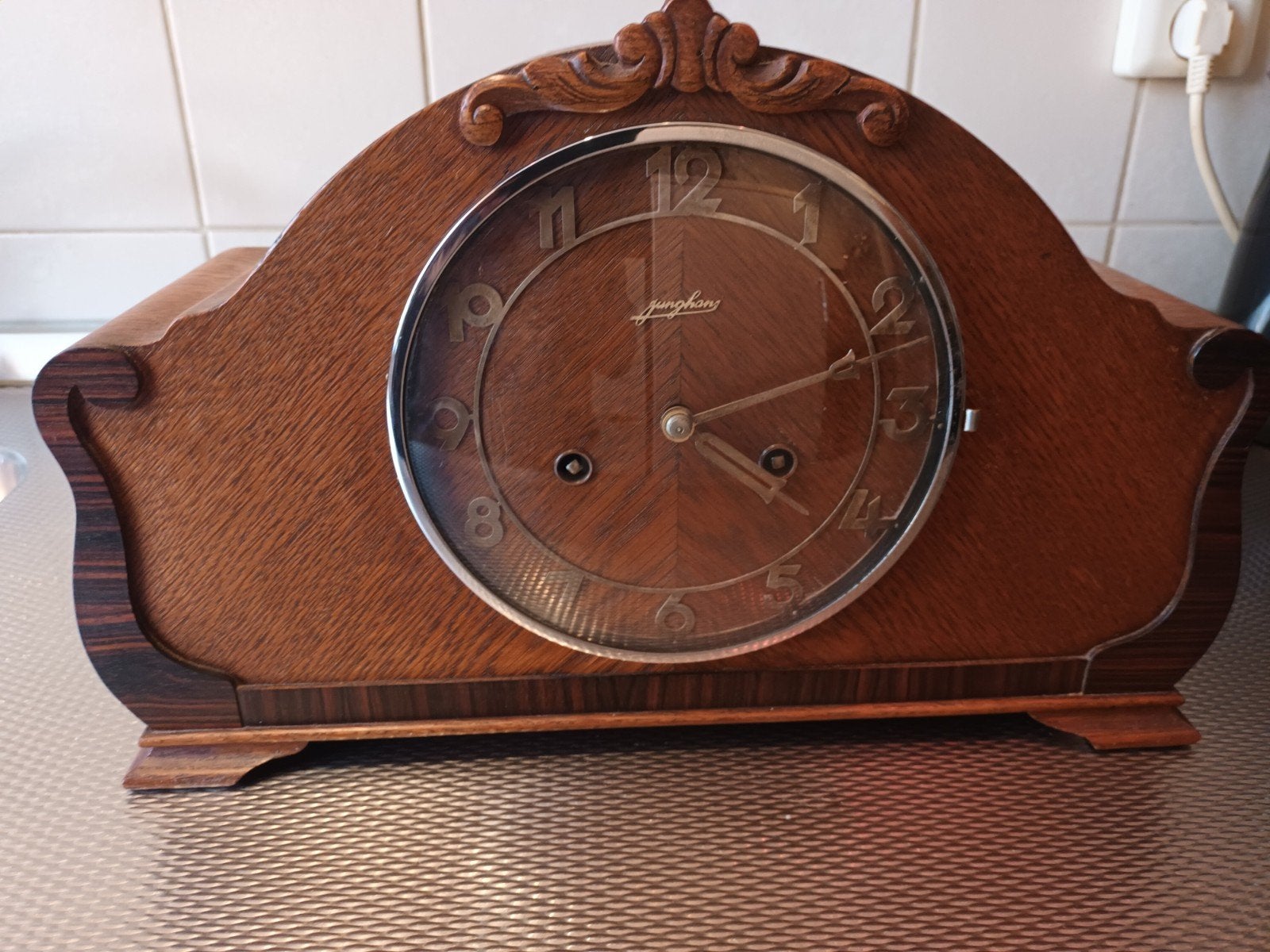 Klassieke Junghans Schouwklok Jaren '30-'50 - Perfecte Staat, Antiek en Kunst, Ophalen of Verzenden