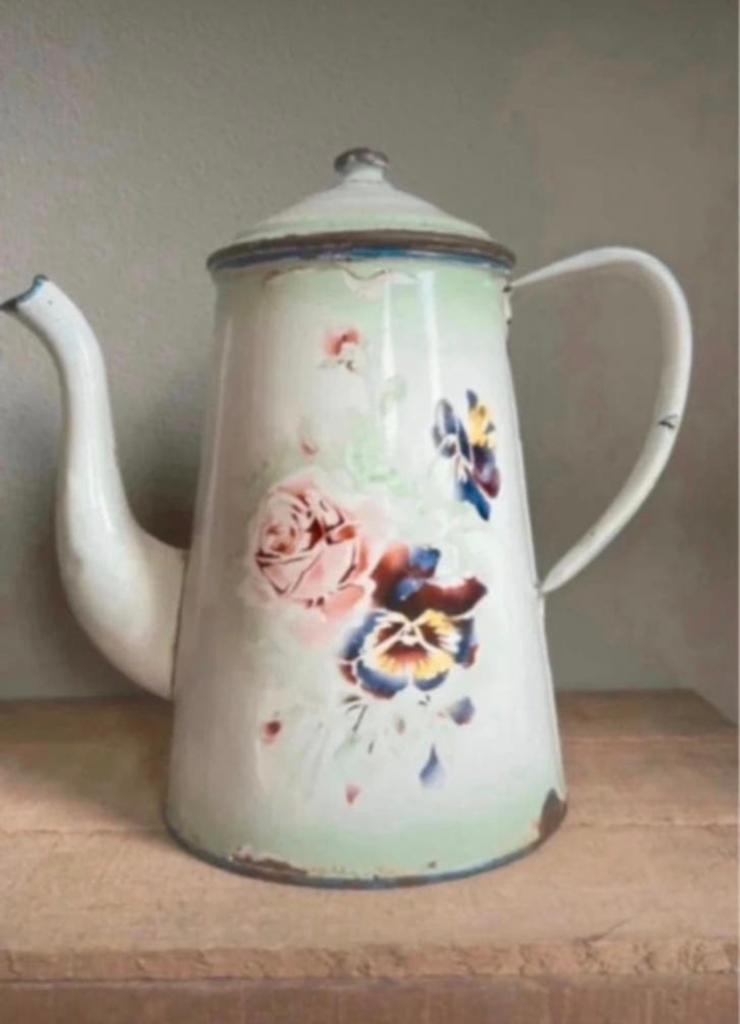 Franse emaille koffie kan viooltjes, Ophalen of Verzenden