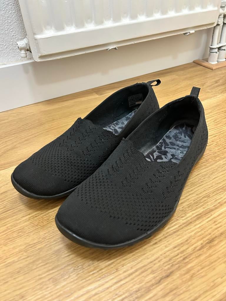 Skechers dames instappers maat 40 - Zwart, Ophalen of Verzenden, Zo goed als nieuw, Instappers, Zwart