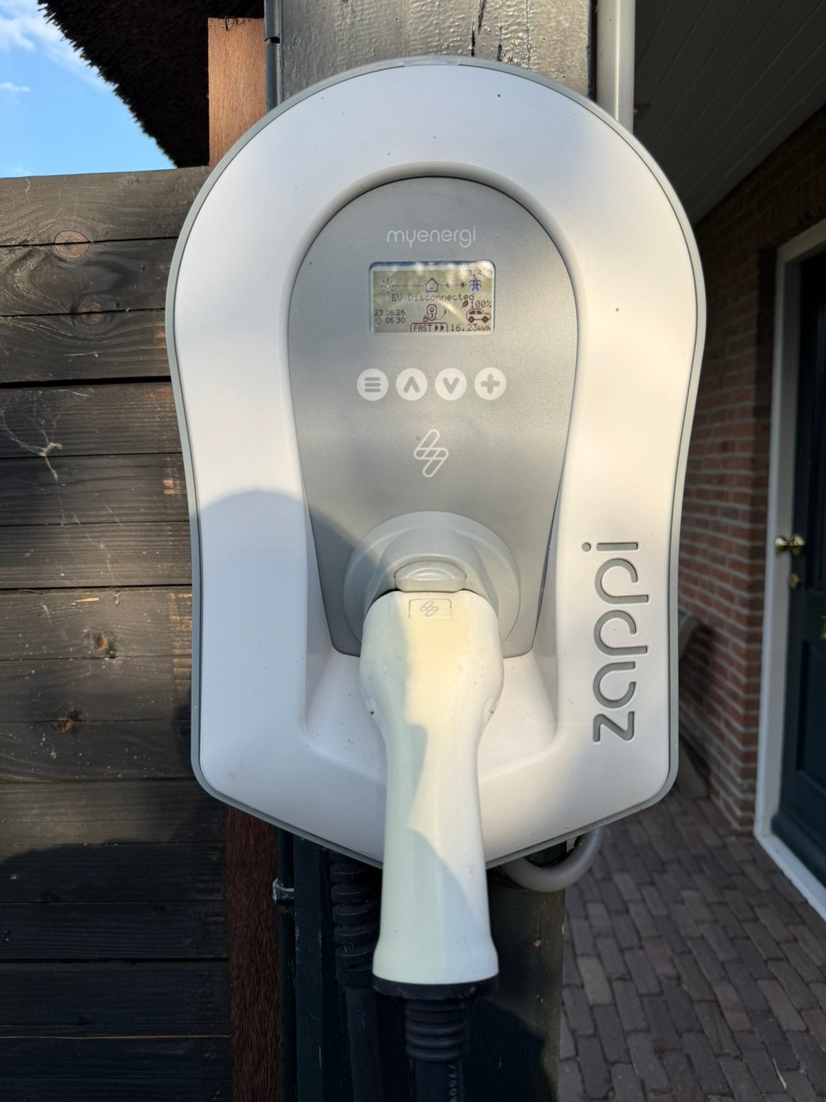Myenergi Zappi 2 met vaste laadkabel, Ophalen of Verzenden, Zo goed als nieuw, Laadpaal