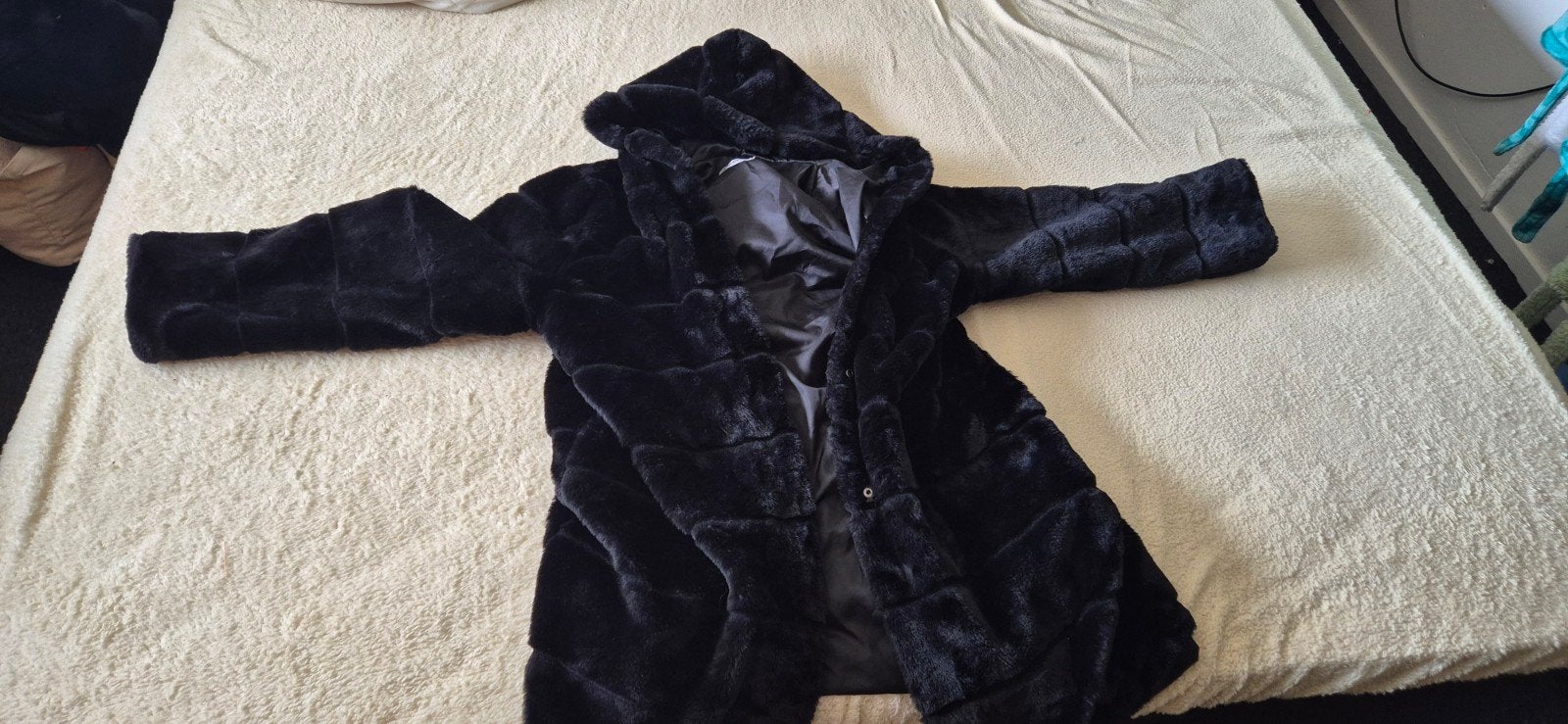 Zwarte faux fur jas met capuchon - Maat 5XL, Fashion, Zwart, Maat 46/48 (XL) of groter, Ophalen of Verzenden