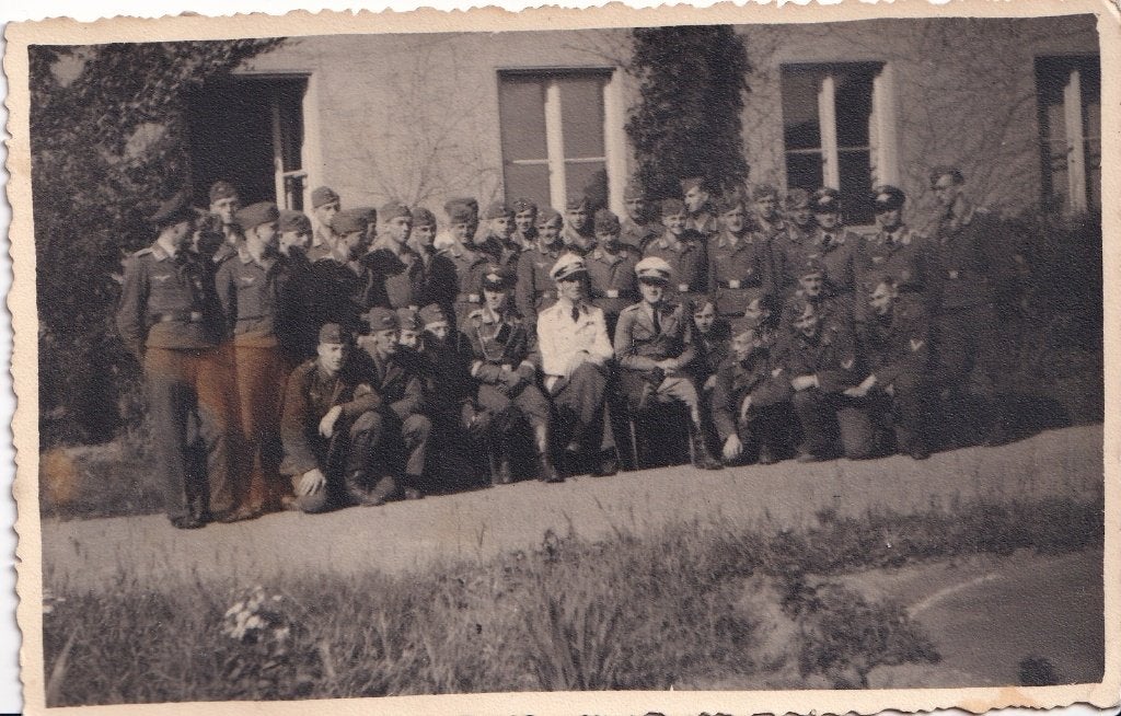 WO2 Originele Foto Luftwaffe Groep Officier Witte Zomerjas, Verzamelen, Militaria | Tweede Wereldoorlog, Ophalen of Verzenden