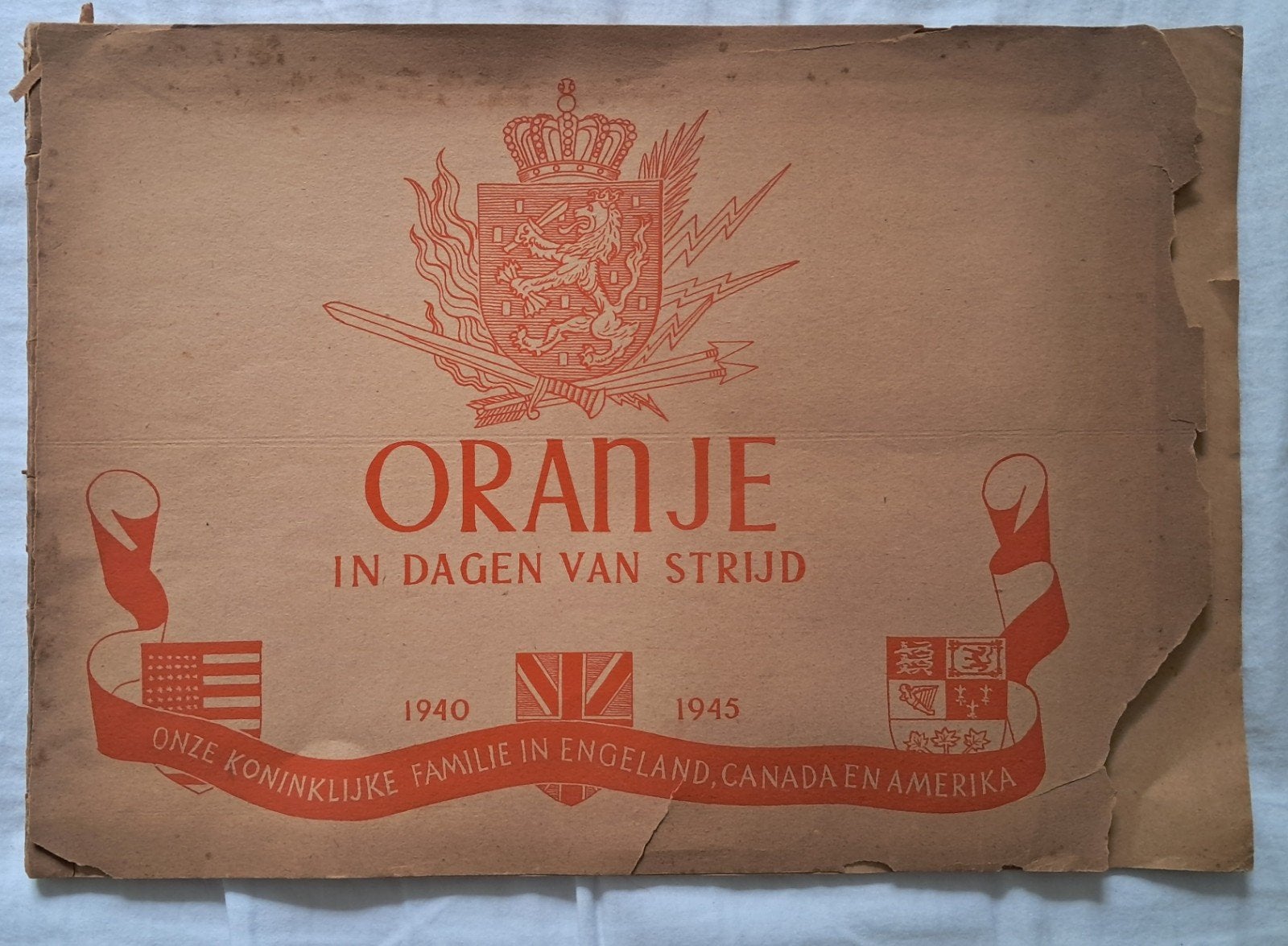 Foto-uitgave over Koninklijke Familie in WO II, Ophalen, Gebruikt, Tijdschrift of Boek