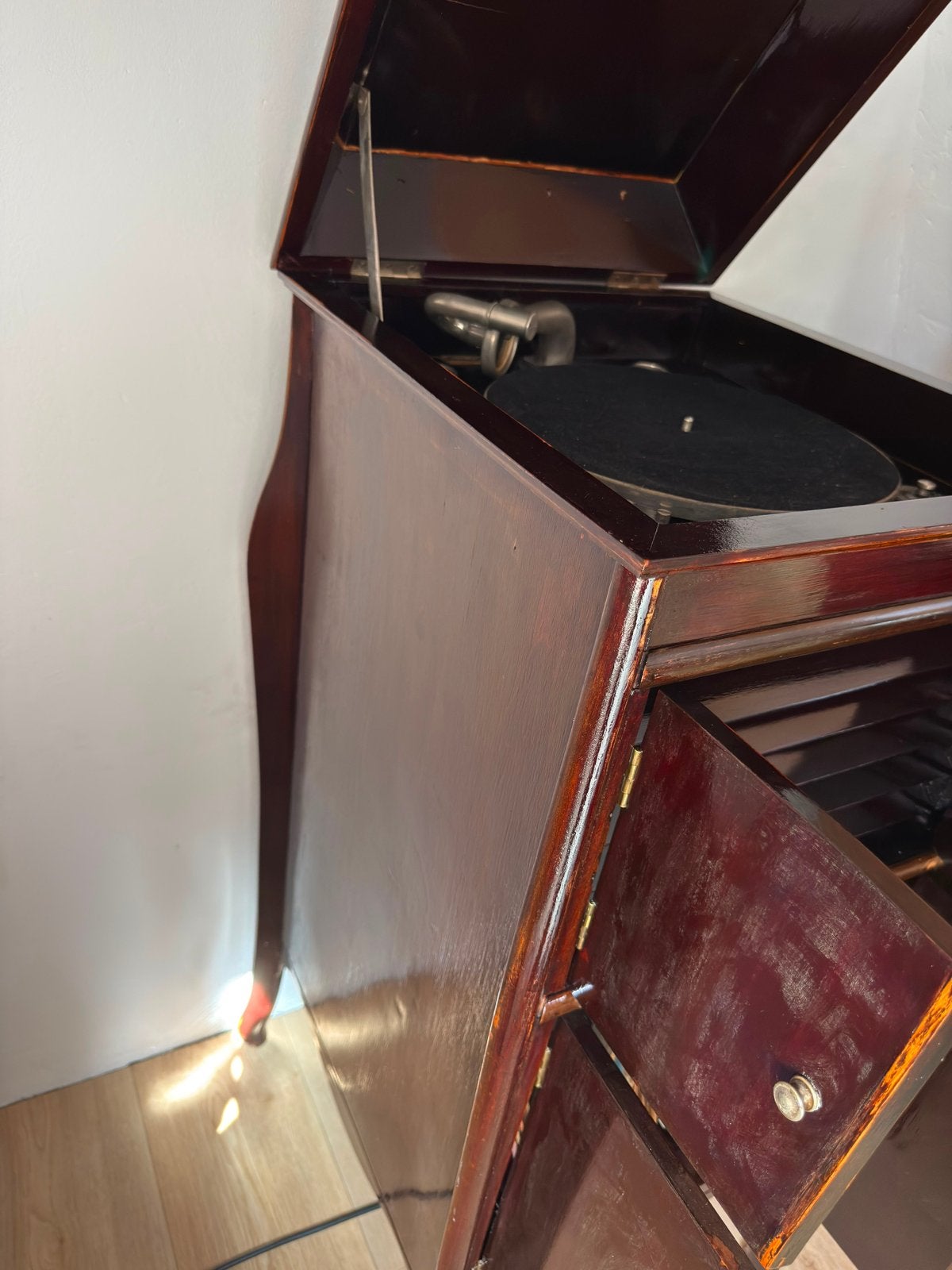 Antieke Platenspeler met Platen - Werkend, Ophalen, Gebruikt, Platenspeler, Overige merken