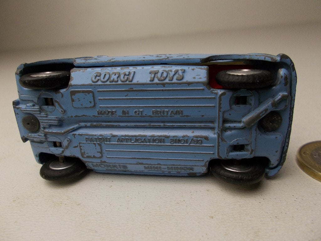 1960 Corgi toys 226 MORRIS MINI MINOR. (-B-), Ophalen of Verzenden, Gebruikt, Auto, Corgi