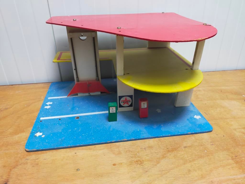 Vintage Caltex Garage Zoldervondst - Speelgoed, Ophalen of Verzenden, Gebruikt, Overige typen, Dinky Toys