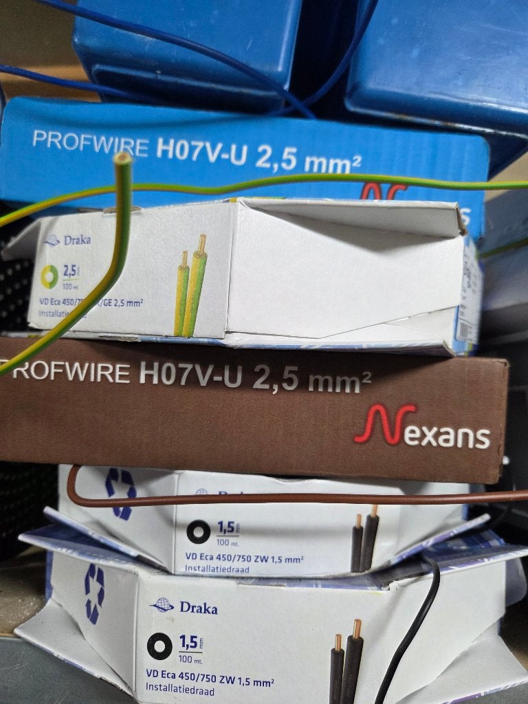 Verschillende kleuren vd draad, Ophalen, Kabel of Snoer