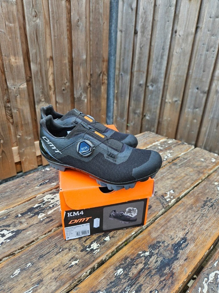DMT - KM 4, maat 39 nieuw, Dames, Schoenen, Nieuw, Overige maten