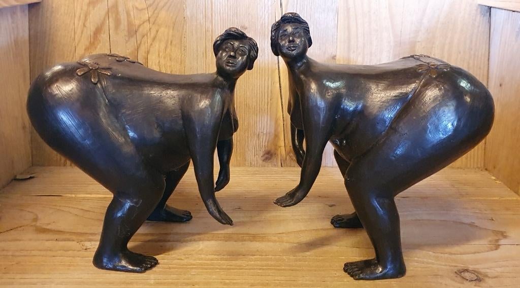 DIKKE DAMES / BRONZEN BEELDEN / 2 modellen, Antiek en Kunst, Kunst | Beelden en Houtsnijwerken, Brons, Vrouw, Handgemaakt, Weerbestendig