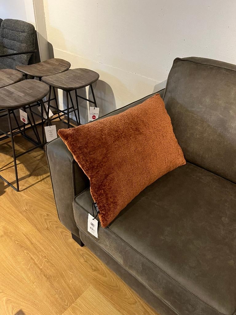 kussen, Huis en Inrichting, Woonaccessoires | Kussens, Ophalen, Zo goed als nieuw, Oranje, Vierkant