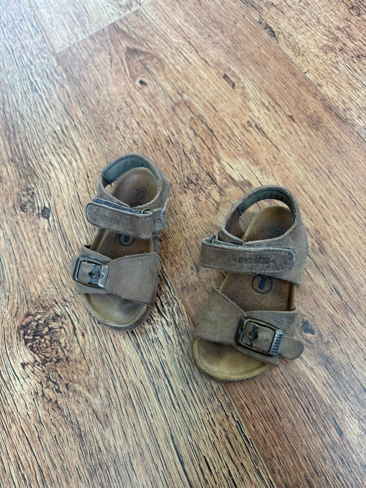 Sandalen maat 21, Ophalen of Verzenden, Zo goed als nieuw, Jongetje of Meisje, Schoentjes